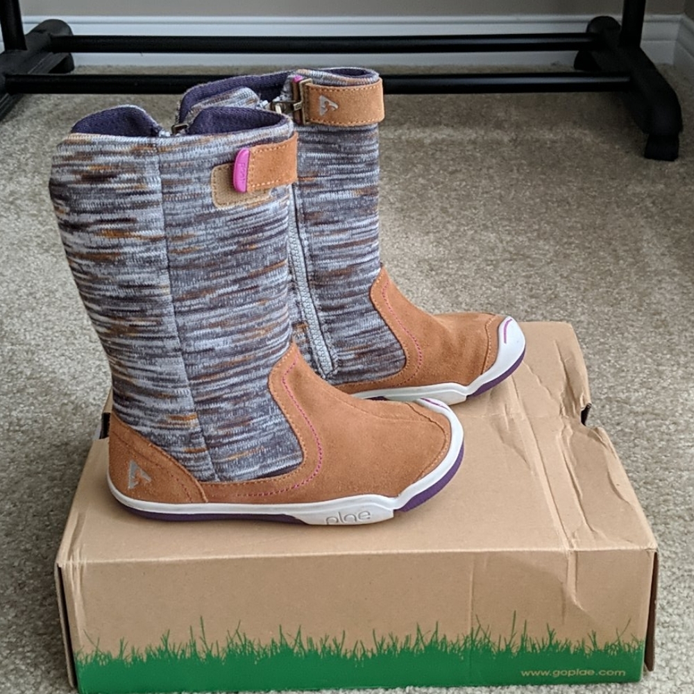 Plae boots 11 Claire earth metal